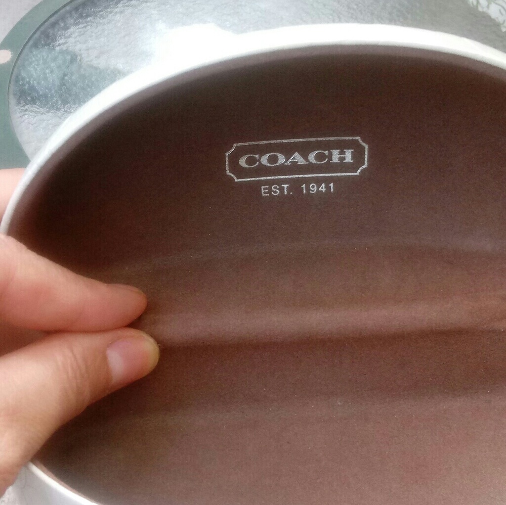 Coach sunglasses case